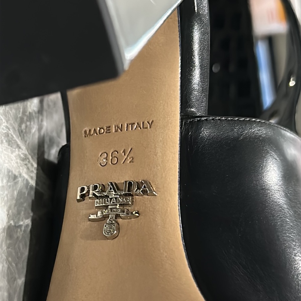 Prada sandals - Picture 5 of 6